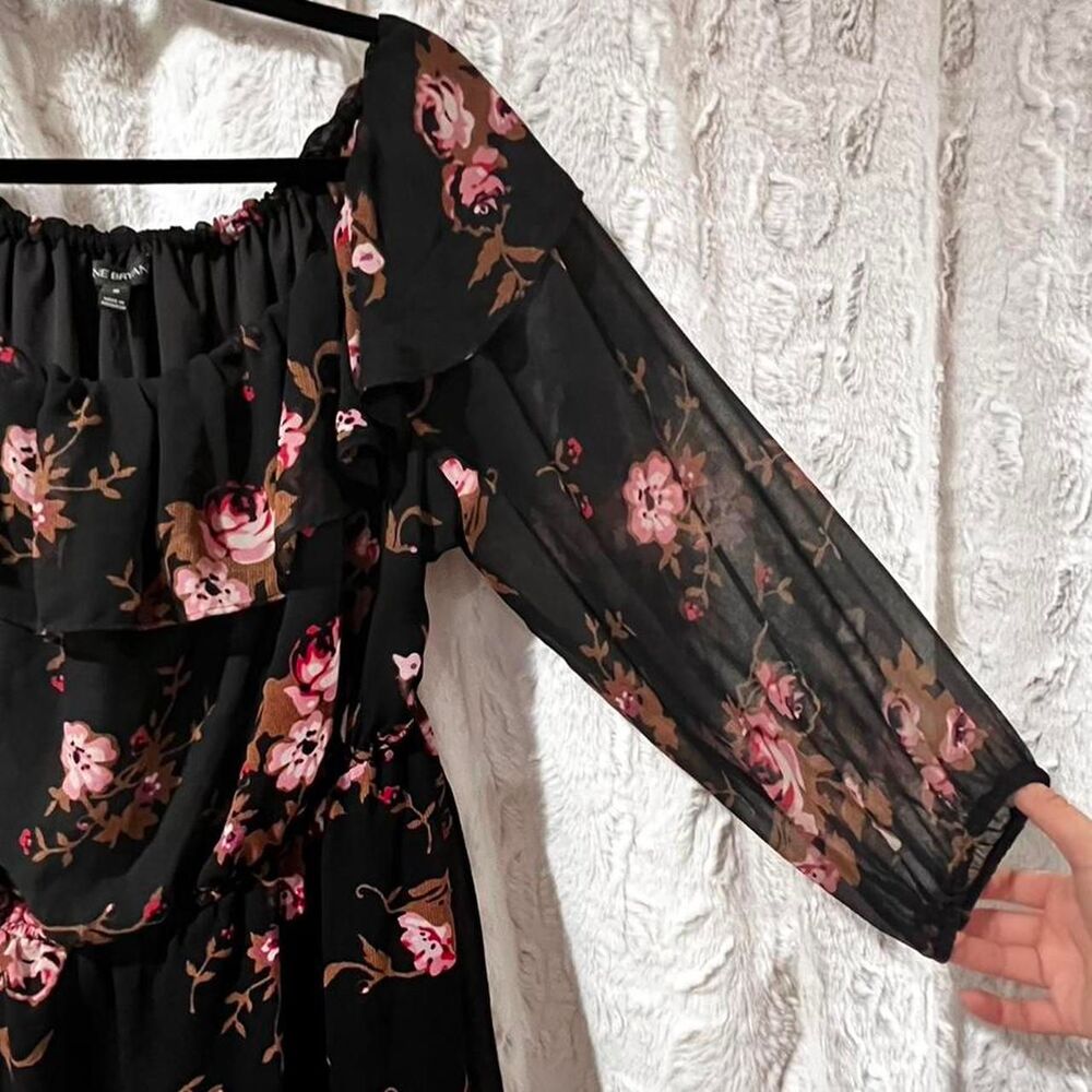 Lane Bryant black & pink floral blouse with ruffles and sheer sleeves Size 18 - Picture 4 of 4